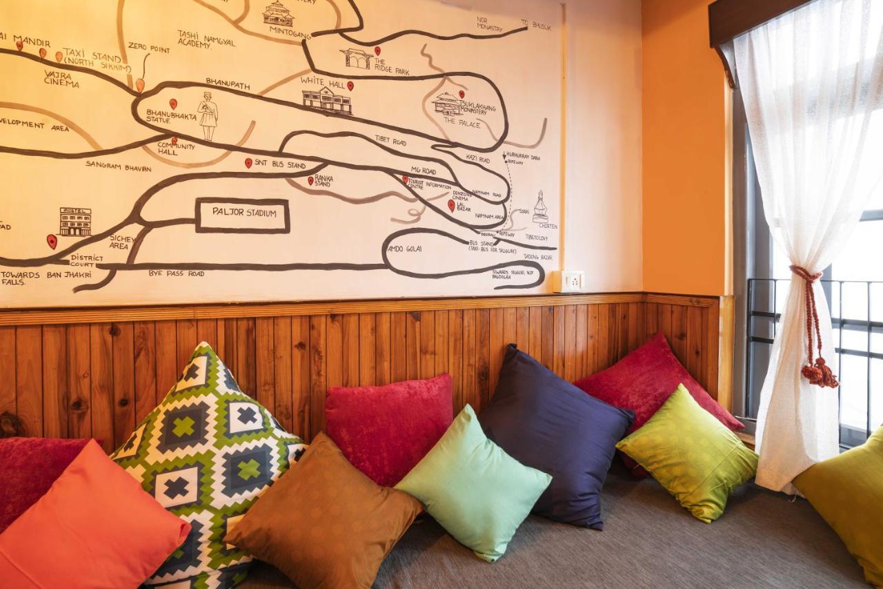 Zostel Gangtok Hostel Екстериор снимка